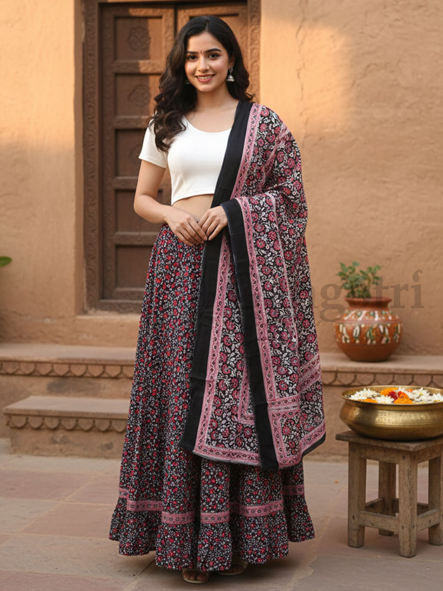Skirt & Chadar Set L