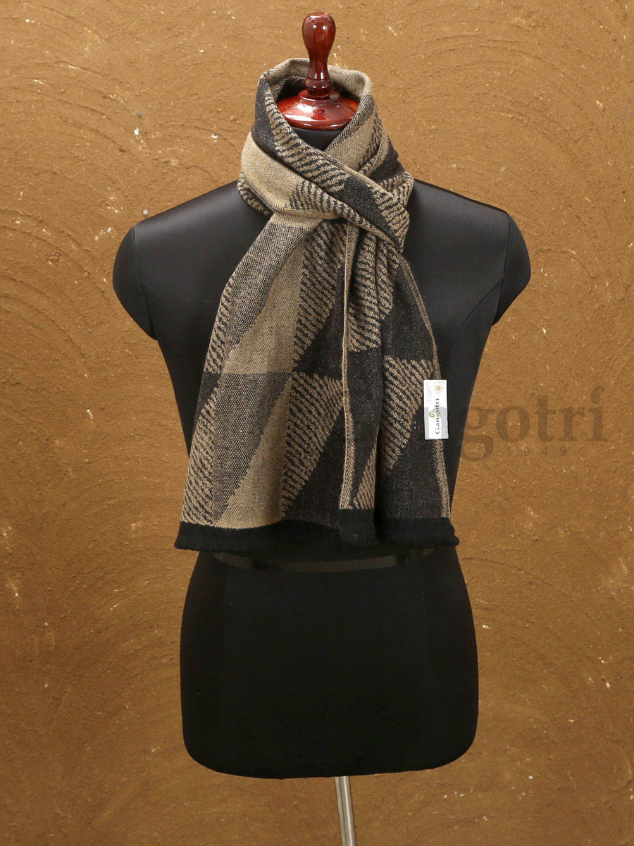 Woollen Muffler