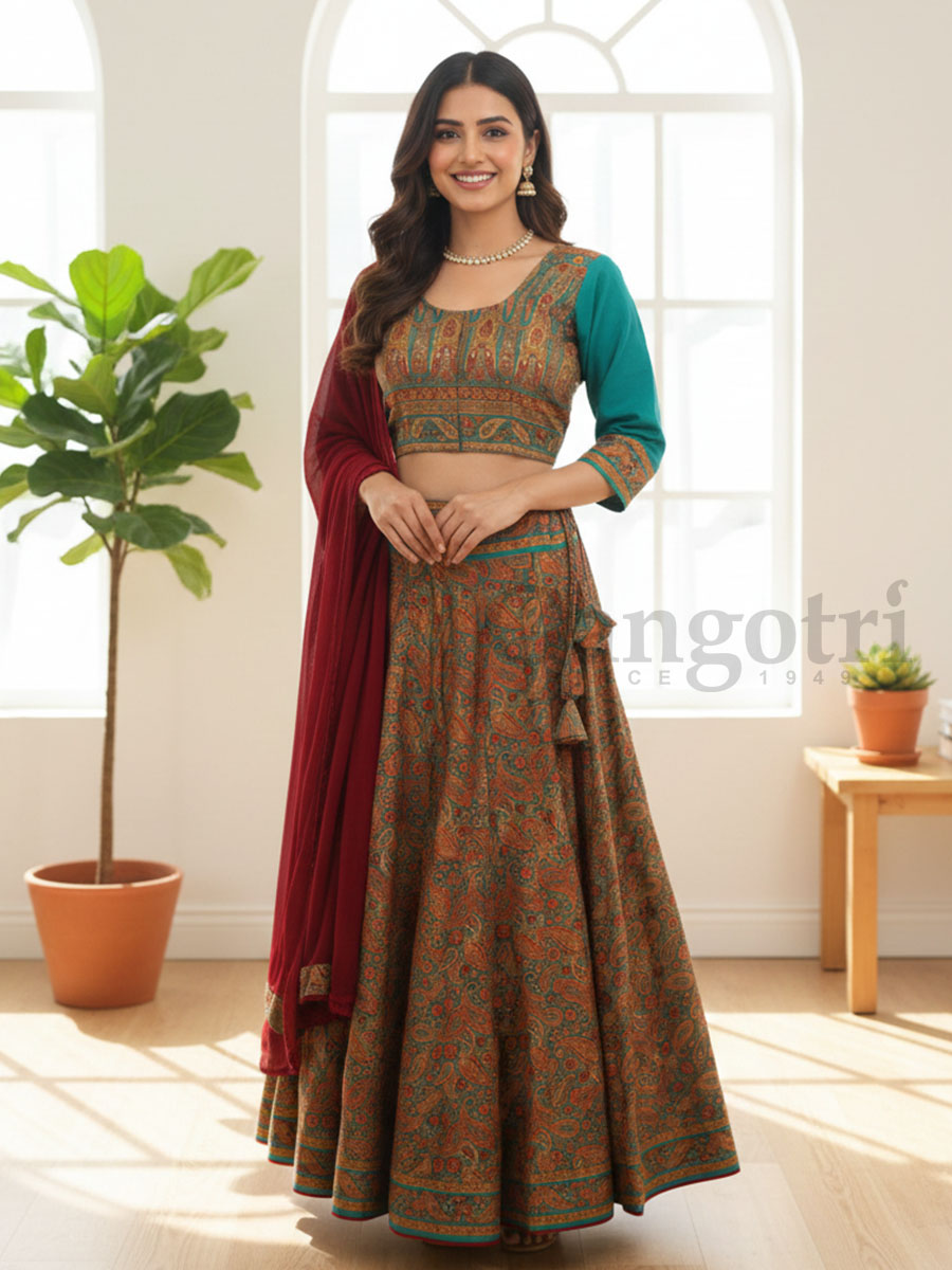 Shri-Kala Gopi Dress Set S