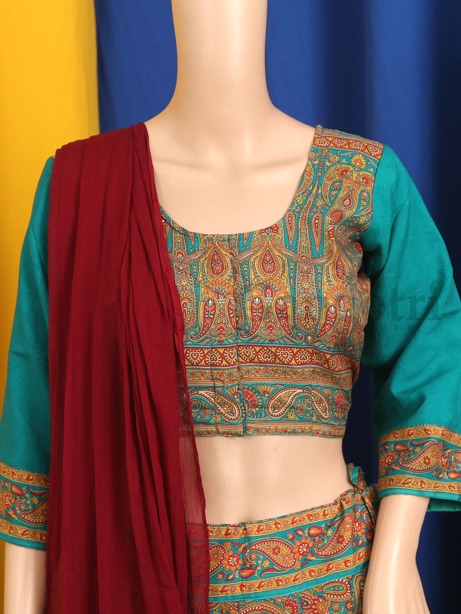 Shri-Kala Gopi Dress Set S - Image 3