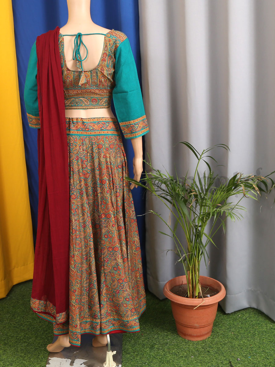 Shri-Kala Gopi Dress Set S - Image 4