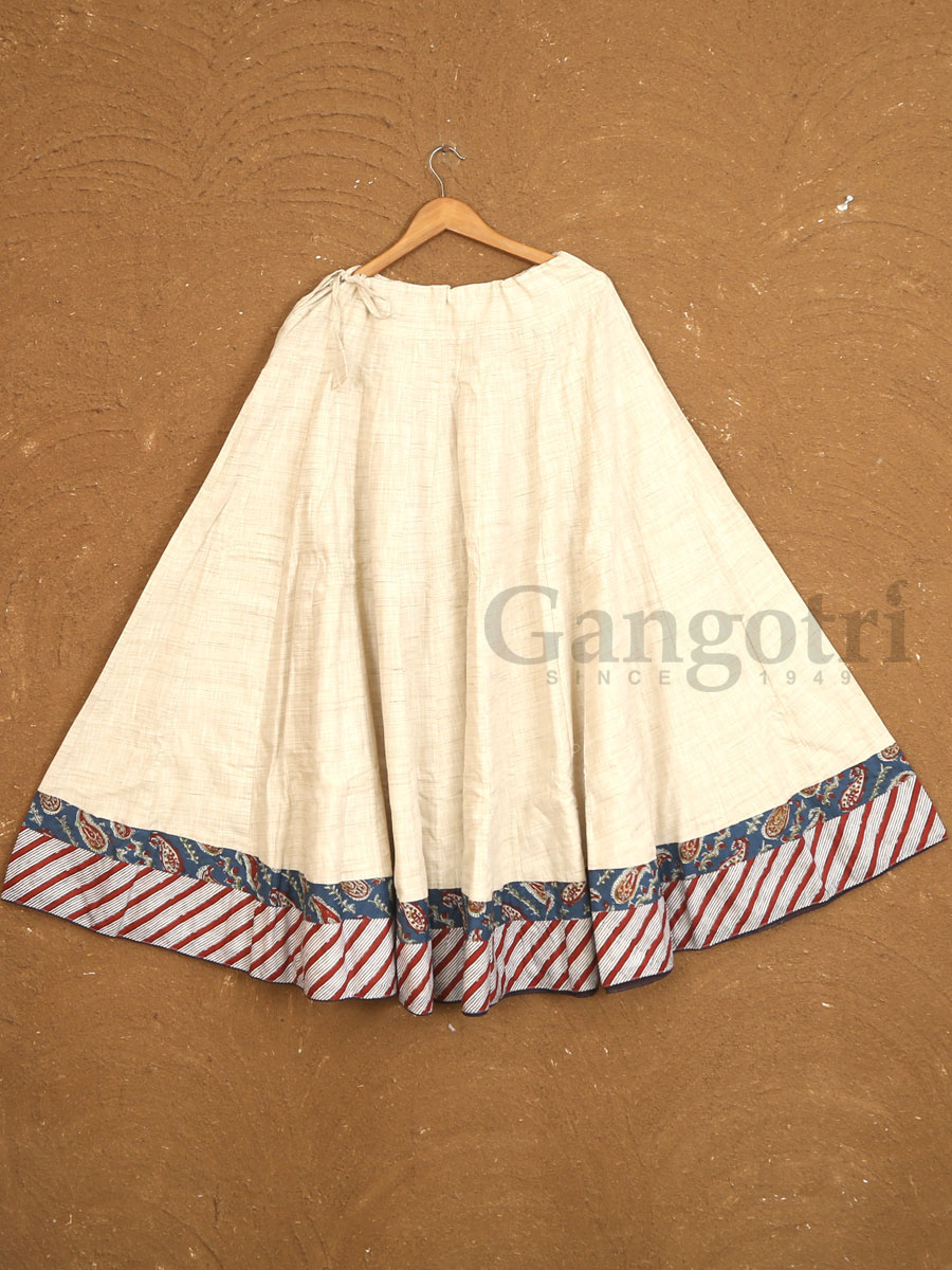 Gaurasika Cotton Skirt L - Image 4