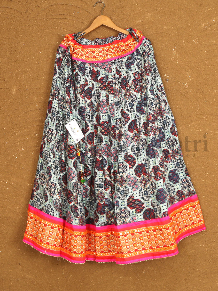 Jute Fancy Skirt One Size - Image 3