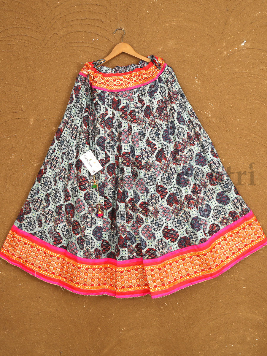 Jute Fancy Skirt One Size