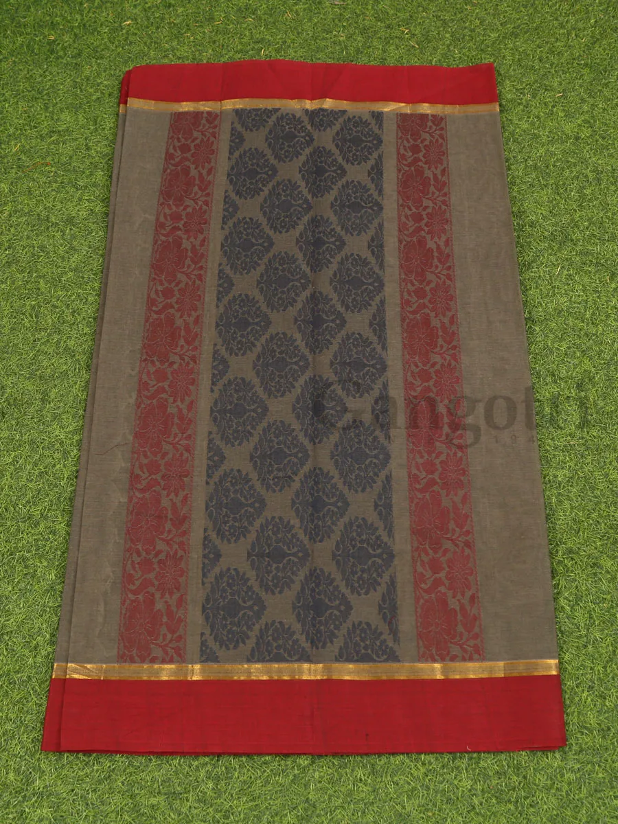 South Indian Cotton Saree - Image 4